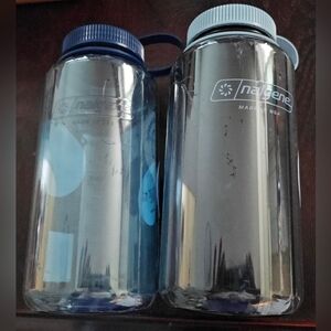Two NWT Nalgene 32oz Wide Mouth Water Bottles 1 Baby Blue/1 Indigo BPA free